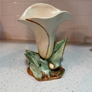 Vintage McCoy pottery Calla Lily Vase